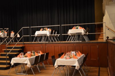 Tribünenplätze beim Herbstball, Danceorama